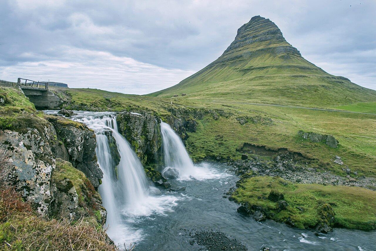 Kirkjufell mountain