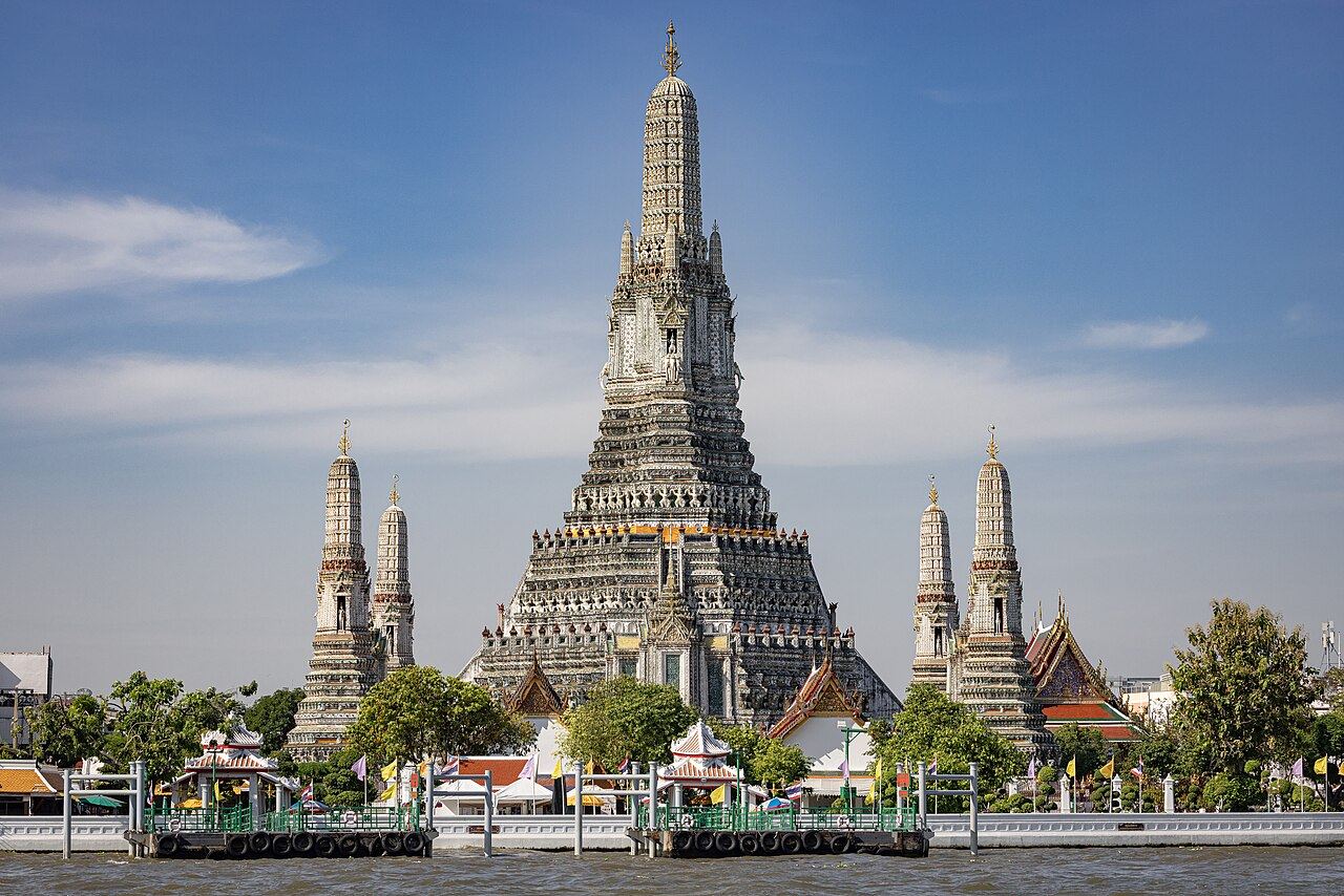 Wat Arun at dusk